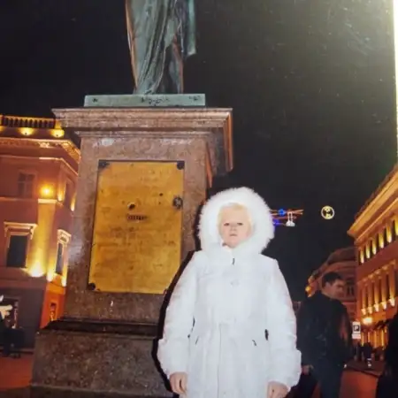 Olga, 65 