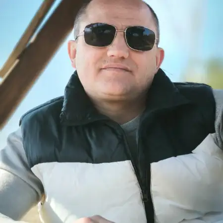 Denis, 40Bauttsen, Deutschland