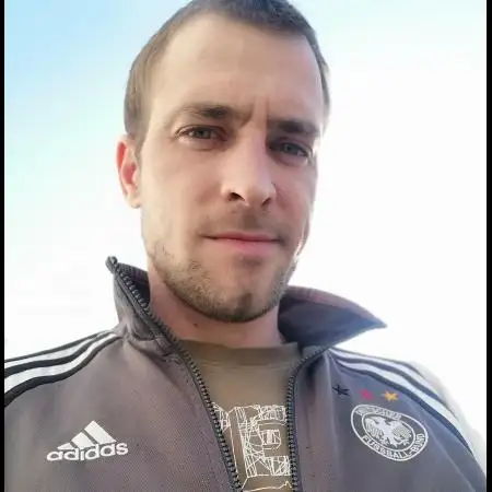 Konstantin, 36Kanada