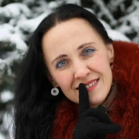Anastasia, 52Avstraliya