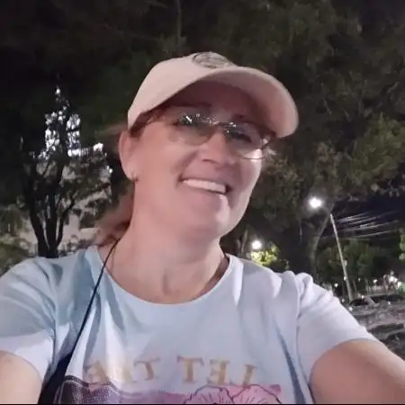 Elena, 56Vereinigte Staaten