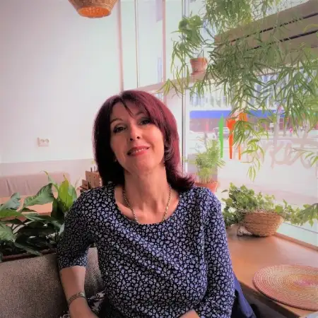 Elena, 58Vereinigte Staaten 