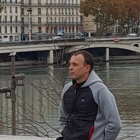 Yurii, 42Frankreich