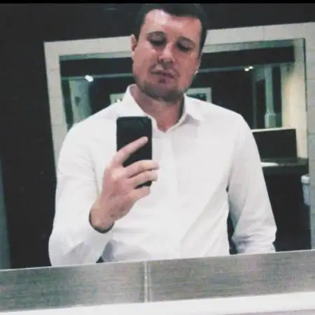Artem, 34Vereinigte Staaten