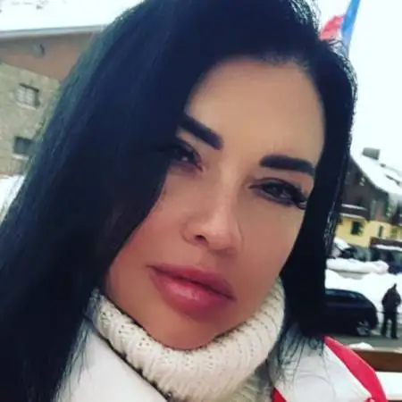 Alena, 55Frankreich