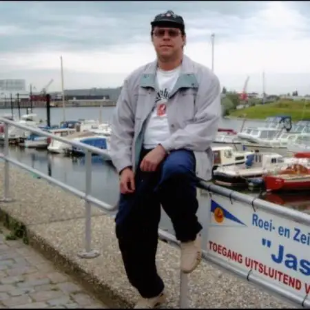 Vitaliy, 60Vereinigte Staaten