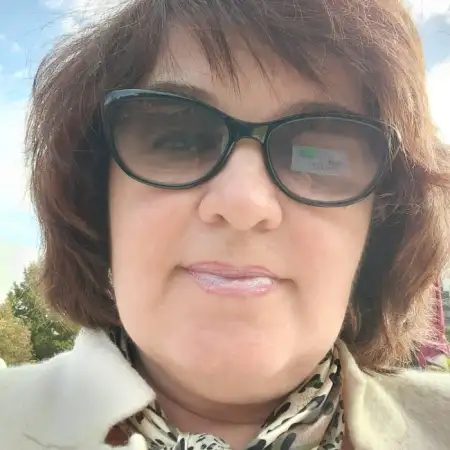 Valentina, 62Vereinigtes Konigreich