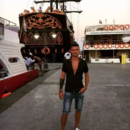 Dima, 39Dusseldorf, Deutschland