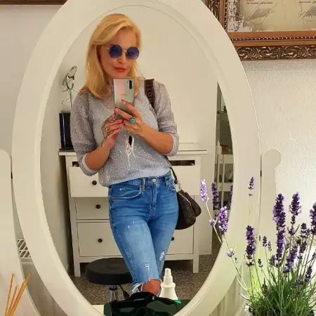Inessa, 46Bad-Homburg-vor-der-Hoh, Deutschland