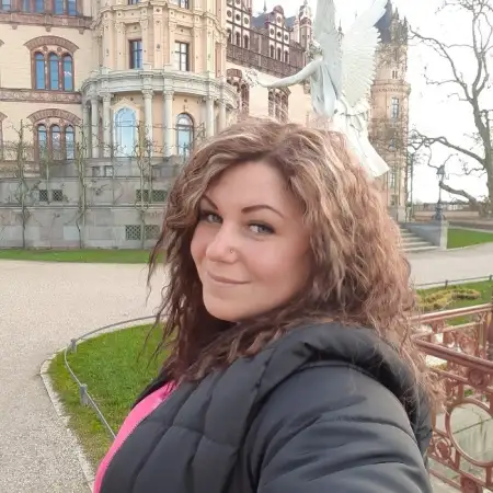Julia, 44Lubeck, Deutschland