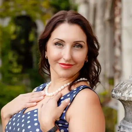 Natalia, 49Vereinigte Staaten 