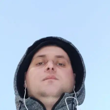 Vladislav, 31Spanien