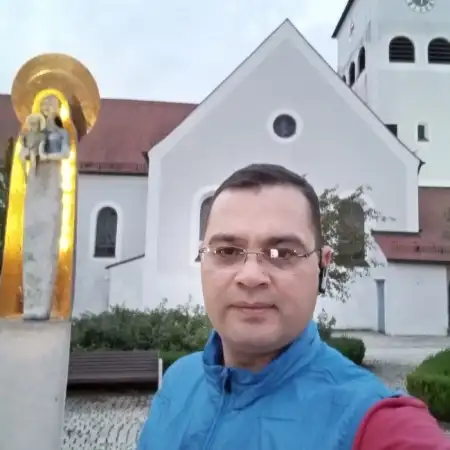Sulkhan, 44Berlin, Deutschland 