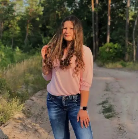 Alina, 26Vereinigte Staaten