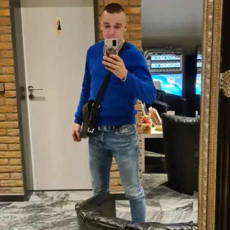 Artur, 35Emden, Deutschland