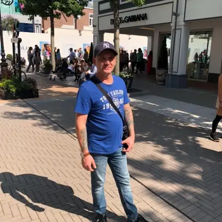 Oleg, 41Dusseldorf, Deutschland 