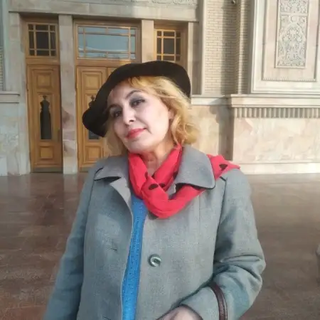 Adelya, 52 Berlin