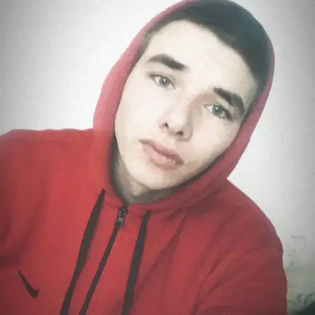 Pavel, 29Hamburg