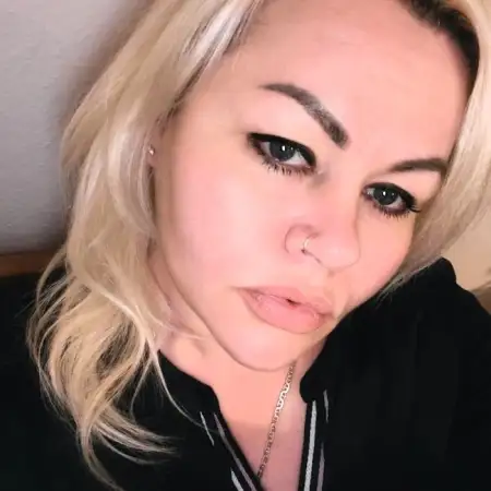 Yuliya, 43Bremerhaven, Deutschland