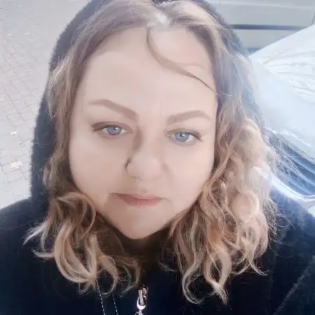 Lyudmila, 46Berlin, Deutschland 