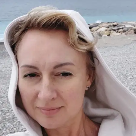 Irina, 49Jahre Orlean, Frankreich