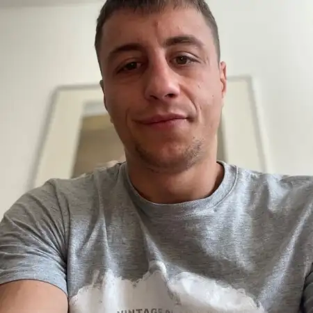 Sasha, 31Köln, Deutschland 