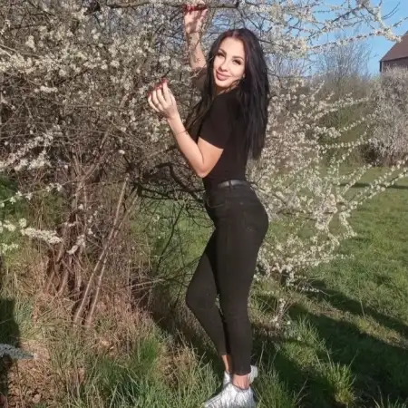 Inna, 35Berlin, Deutschland