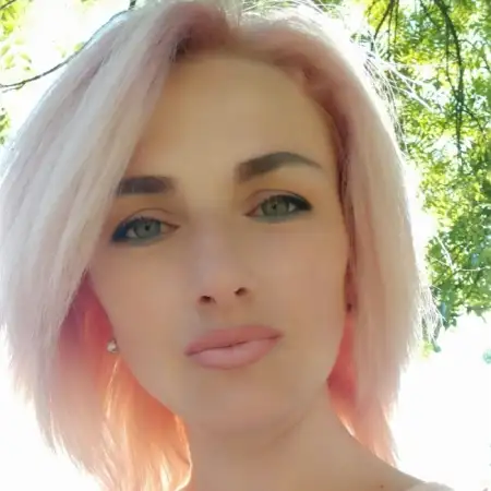 Lana, 50Gießen, Deutschland 