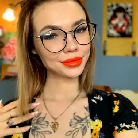 Alice, 30Russland