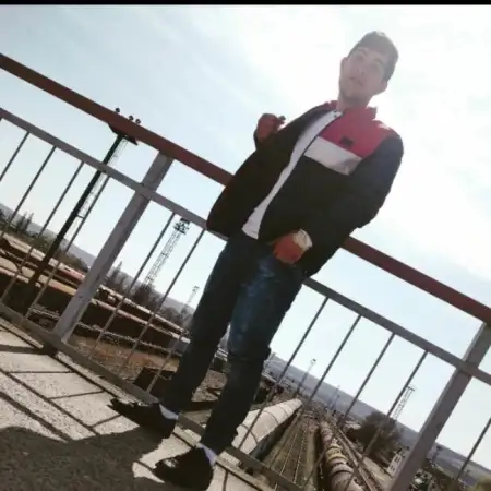 Armen, 23Praga, Tschechien