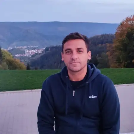 Yuriy, 48Baden-Baden, Deutschland