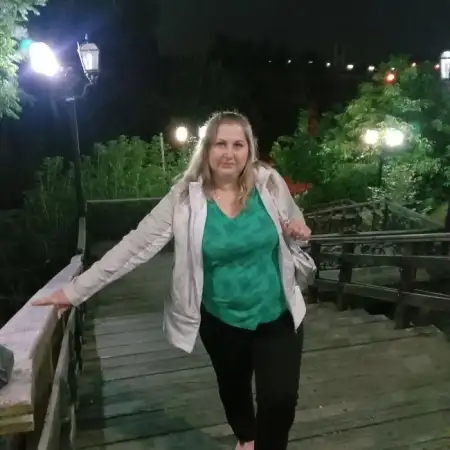 Alena, 43Ukraine 