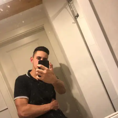 Kristian, 25Vereinigtes Konigreich