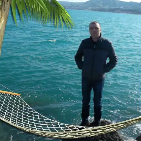 Artur, 47