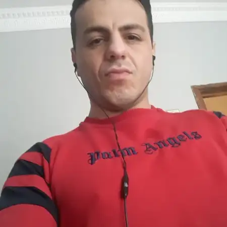Orhan, 39Aserbaidschan