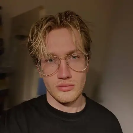 Roman, 25Passau, Deutschland