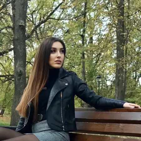 Ekaterina, 37
