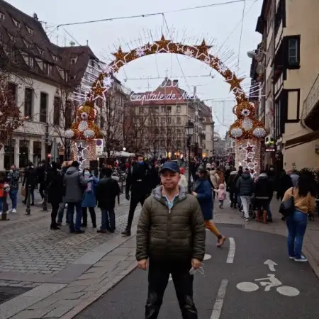 Maksim, 46