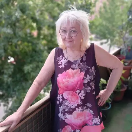 Elena, 68Neustadt an der Weinstraße, Deutschland 