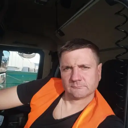 Serhii, 43Polen