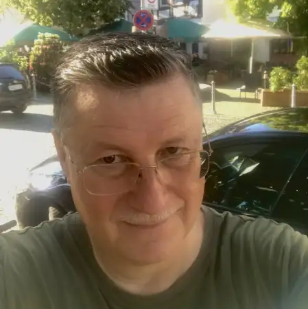 Mihail, 66Frankfurt, Deutschland 