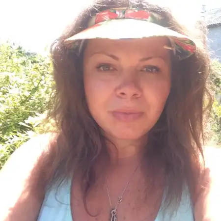 Elena, 45Kiev, Ukraine