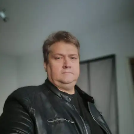 Viktor, 53Munster, Deutschland 