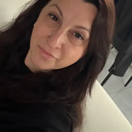 Lusya, 49Frankfurt, Deutschland 