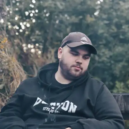 Dennis, 24Köln 