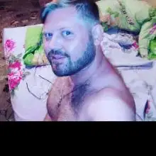 serj, 38Vereinigte Staaten 