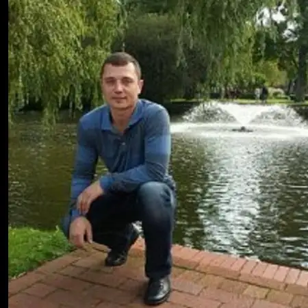 Ihor, 42Italien
