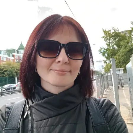 Lyubov, 44Vereinigte Staaten
