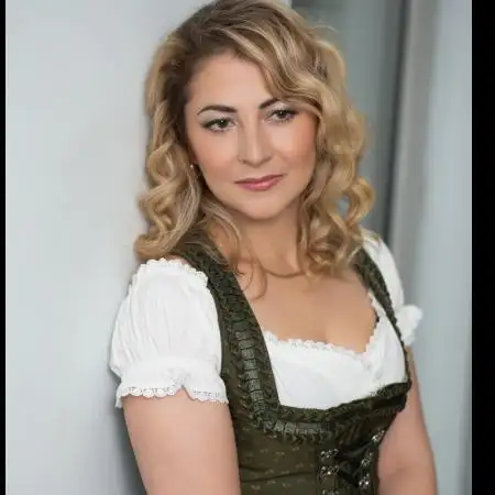 Svetlana, 48Vereinigte Staaten