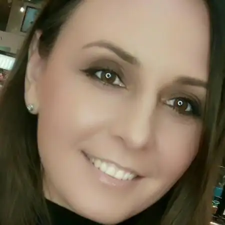 Nina, 48Vereinigte Staaten